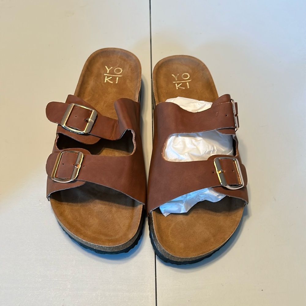 Yo Ki - Kohl’s sandal - size 9. Never worn. Still in box